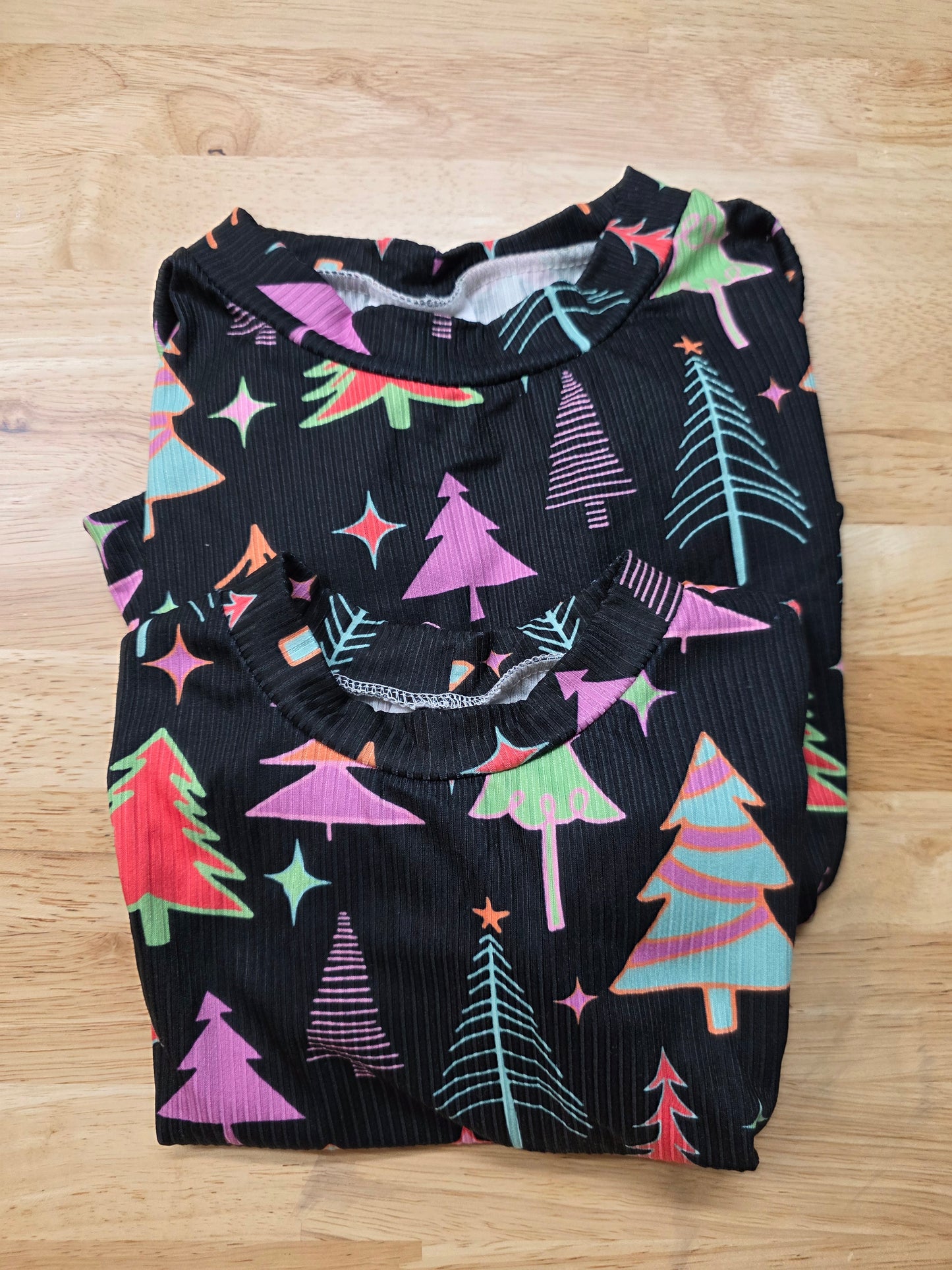 Christmas Lounge Top VINTAGE OG DBK (Several Available)
