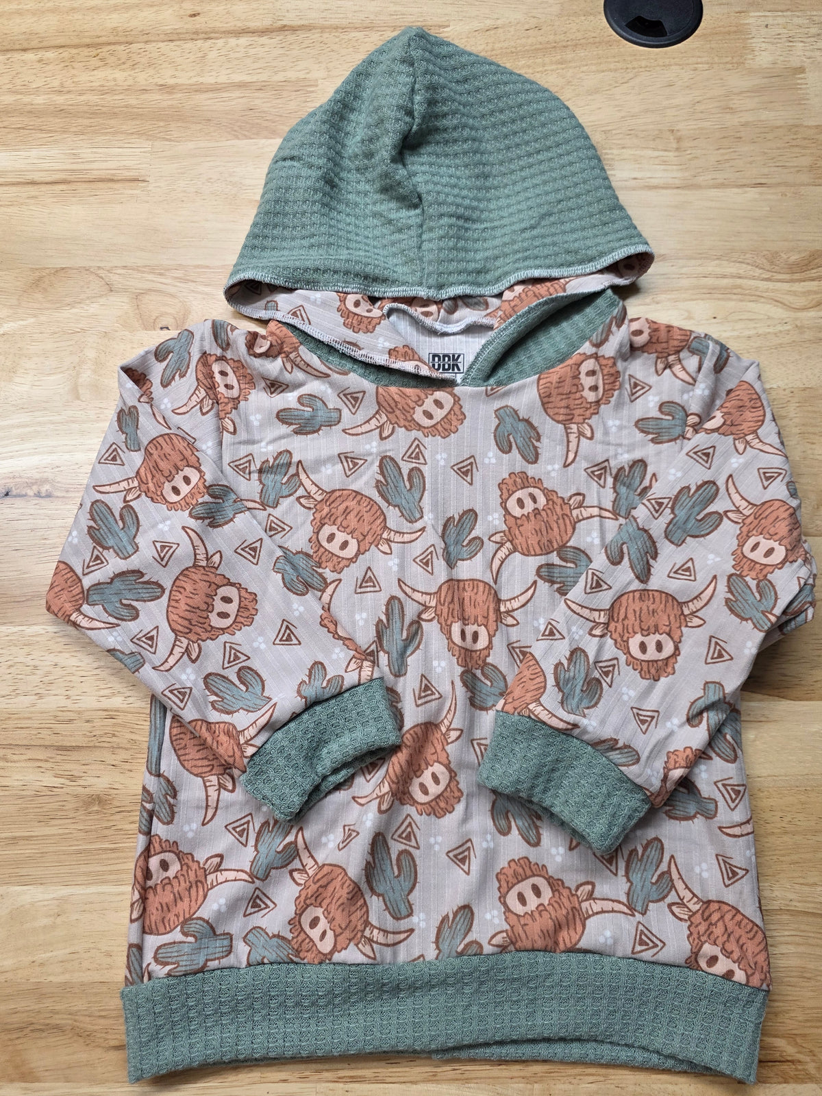 2T Hoodie New DBK